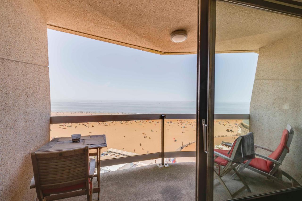 Luxury Suite With Seaview Остенде Экстерьер фото