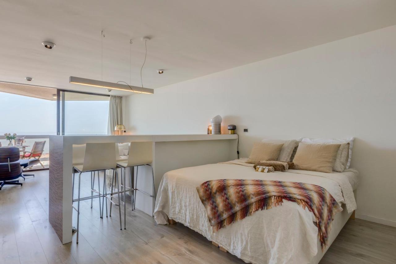 Luxury Suite With Seaview Остенде Экстерьер фото