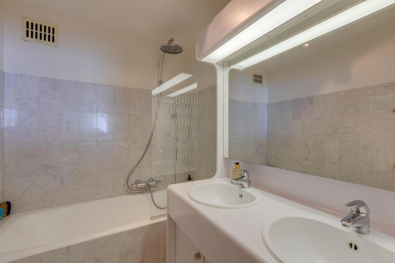 Luxury Suite With Seaview Остенде Экстерьер фото